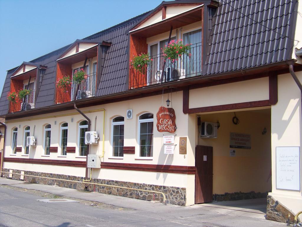 Haţeg Vila Veche מראה חיצוני תמונה